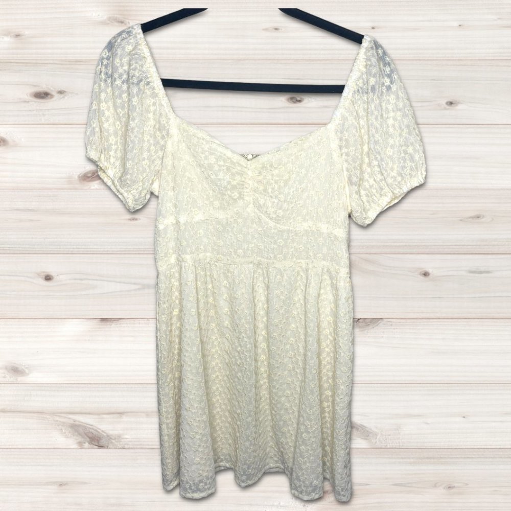 Altar'd State Ivory/Cream Cap Sleeve Sweetheart Floral Lace Mini Dress Size M